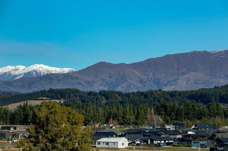 Photo of property in 33 Tomtit Crescent, Lake Hawea, 9382