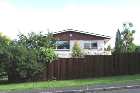 Photo of property in 3/21 Jaemont Avenue, Te Atatu South, Auckland, 0610