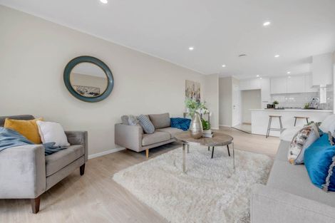 Photo of property in 27 Takanini Road, Takanini, 2112