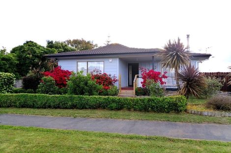 Photo of property in 8 Colonial Place, Kelvin Grove, Palmerston North, 4414