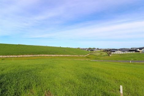 Photo of property in 9 Noia Way, Karaka, 2113