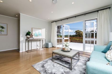 Photo of property in 17 Coroglen Avenue, Birkenhead, Auckland, 0626