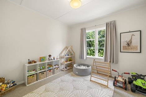 Photo of property in 21 Gardiner Grove, Wainuiomata, Lower Hutt, 5014