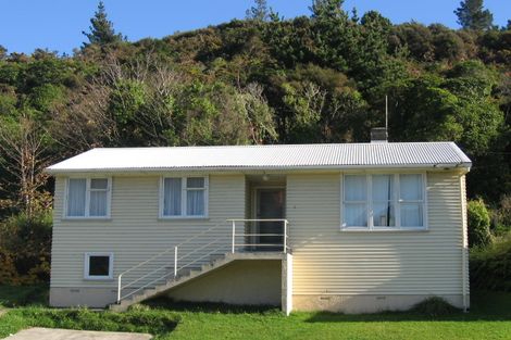 Photo of property in 142 George Street, Stokes Valley, Lower Hutt, 5019