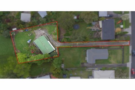 Photo of property in 41 Taipari Road, Te Atatu Peninsula, Auckland, 0610