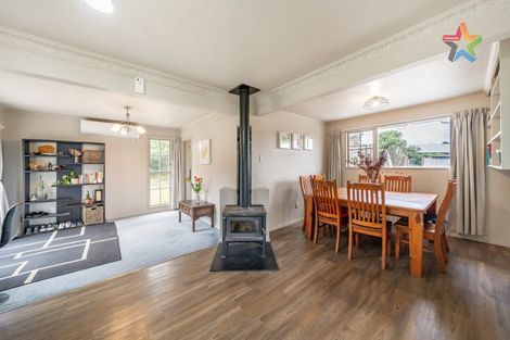 Photo of property in 32 Invercargill Drive, Kelson, Lower Hutt, 5010