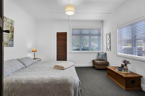 Photo of property in 86 Tukapa Street, Westown, New Plymouth, 4310