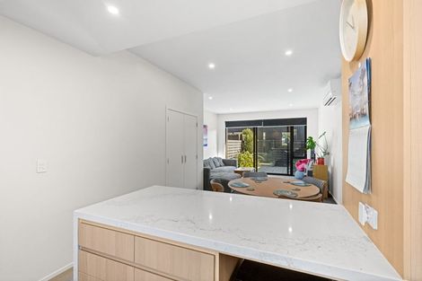 Photo of property in 11a Cuba Street, Petone, Lower Hutt, 5012