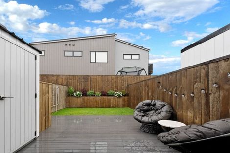 Photo of property in 43 Mapou Road, Hobsonville, Auckland, 0616