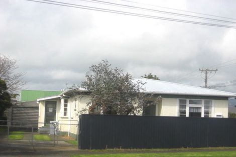 Photo of property in 137 Ngamotu Road, Spotswood, New Plymouth, 4310