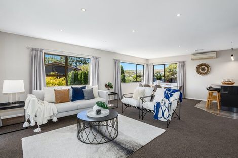 Photo of property in 25 Longitude Place, Whitby, Porirua, 5024