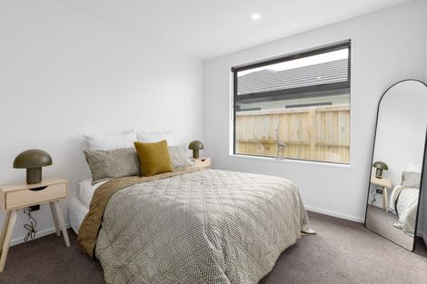 Photo of property in 32 Finstock Way, Rolleston, 7614