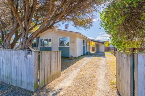 Photo of property in 57 Mazengarb Road, Paraparaumu Beach, Paraparaumu, 5032