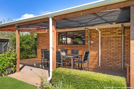 Photo of property in 10 Regency Crescent, Redwood, Christchurch, 8051