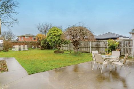 Photo of property in 132 Avonhead Road, Avonhead, Christchurch, 8042