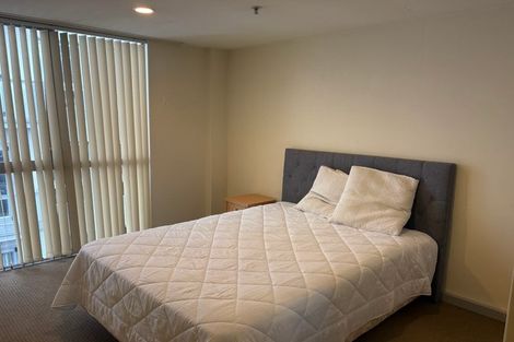 Photo of property in Terrace Heights Apartments, 2/163p The Terrace, Wellington Central, Wellington, 6011