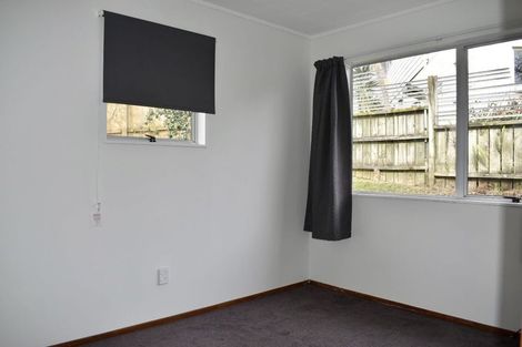 Photo of property in 3 Garton Drive, Massey, Auckland, 0614