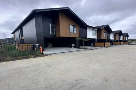 Photo of property in 80 Papatupu Way, Kumeu, 0810