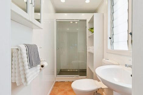 Photo of property in 51 Scarborough Terrace, Mount Victoria, Wellington, 6011