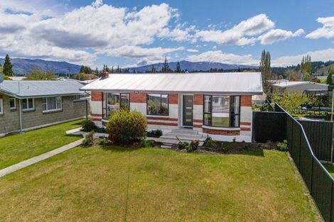 Photo of property in 67 Royal Terrace, Alexandra, 9320