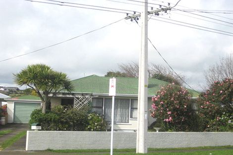 Photo of property in 135 Ngamotu Road, Spotswood, New Plymouth, 4310