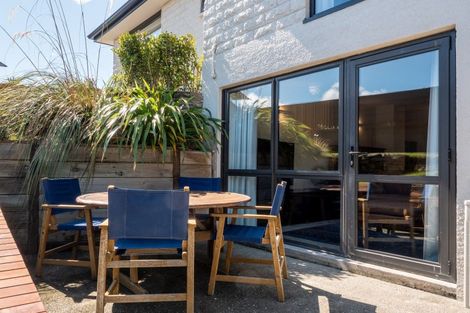 Photo of property in 15 Bracken Street, Arrowtown, 9302