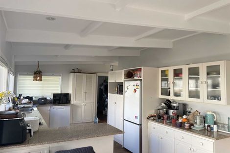 Photo of property in 2/49 Castor Road, Castor Bay, Auckland, 0620