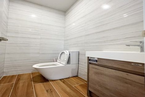 Photo of property in 33 Riroriro Road, Hobsonville, Auckland, 0616