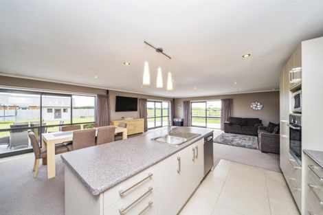 Photo of property in 15 Larlin Drive, Hawera, 4675