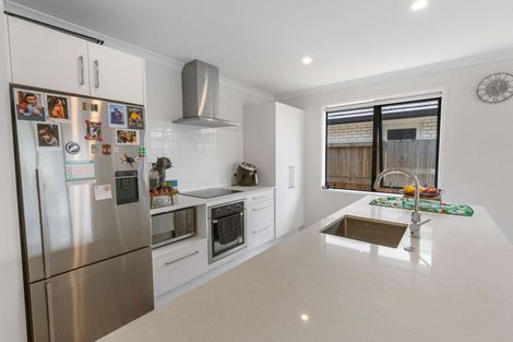 Photo of property in 22 Tamapahore Boulevard, Papamoa Beach, Papamoa, 3118