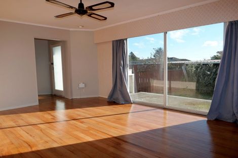 Photo of property in 17 Chums Road, Paraparaumu Beach, Paraparaumu, 5032