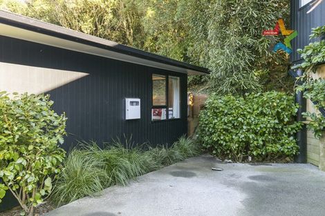 Photo of property in 18 Appleton Place, Karori, Wellington, 6012