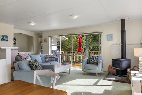 Photo of property in 64 Kaiuru Avenue, Pukawa Bay, Turangi, 3381