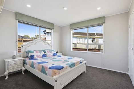 Photo of property in 58 Forest Hill Road, Henderson, Auckland, 0612