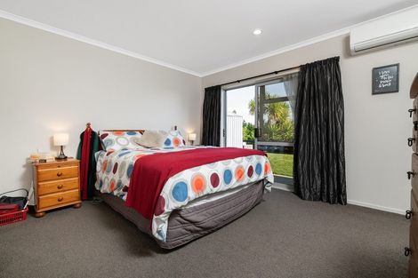Photo of property in 112r Waikite Road, Welcome Bay, Tauranga, 3175
