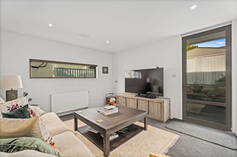 Photo of property in 15 Faulks Terrace, Wanaka, 9305