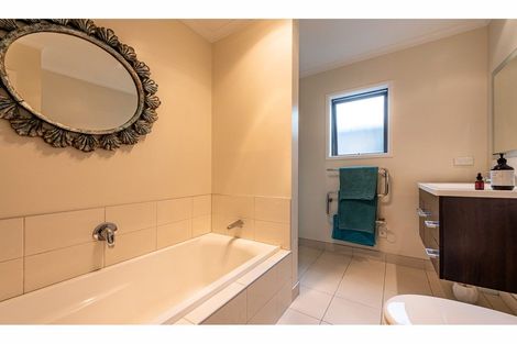 Photo of property in 12 Whitu Street, Khandallah, Wellington, 6035