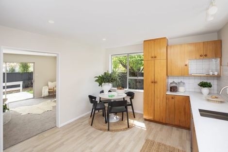 Photo of property in 2/21 Quinns Road, Shirley, Christchurch, 8013