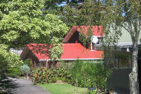 Photo of property in 21 Pokapu Street, Titirangi, Auckland, 0600