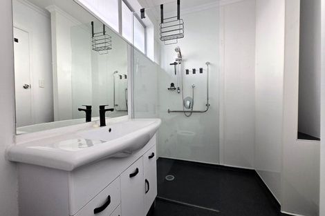 Photo of property in 2/29 Clouston Park Road, Clouston Park, Upper Hutt, 5018