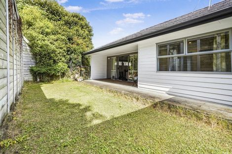 Photo of property in 50u4 Banbury Crescent, Fairfield, Hamilton, 3214