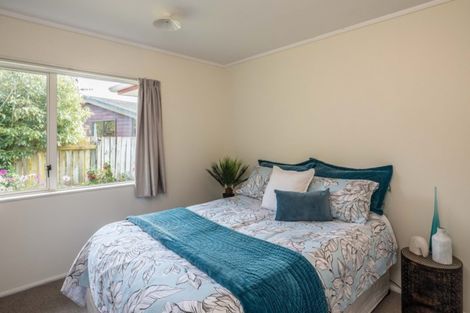 Photo of property in 73 Park Avenue, Waikanae, 5036