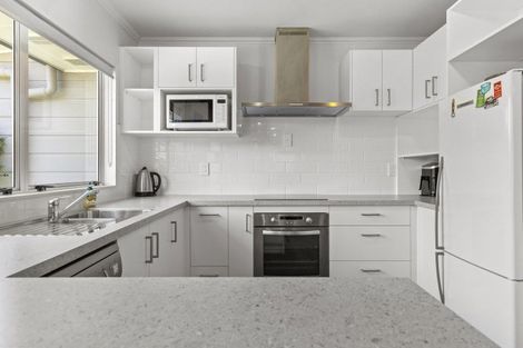 Photo of property in 8 Haines Grove, Rainbow Point, Taupo, 3330