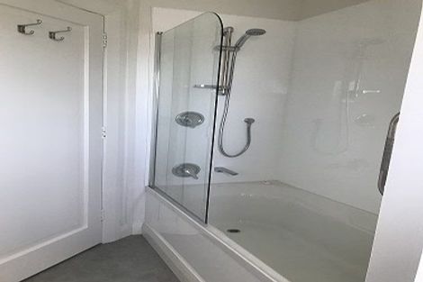 Photo of property in 56f5 Tanera Crescent, Brooklyn, Wellington, 6021