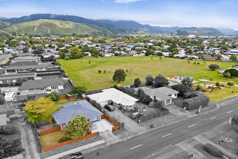 Photo of property in 96 Makarini Street, Paraparaumu, 5032