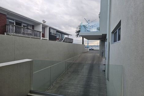 Photo of property in 11 The Mall, Mount Maunganui, 3116