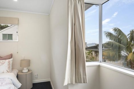 Photo of property in 13a Gulf View Road, Murrays Bay, Auckland, 0630