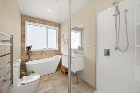 Photo of property in 32 Brookvale Lane, Taupaki, Henderson, 0782