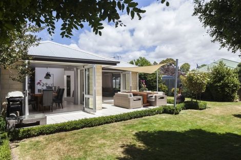Photo of property in 9 Dunvegan Place, Harewood, Christchurch, 8051