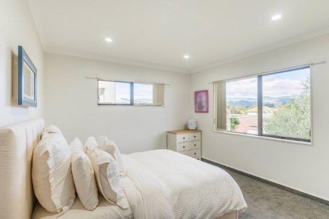 Photo of property in 6 Shearwater Rise, Paraparaumu Beach, Paraparaumu, 5032